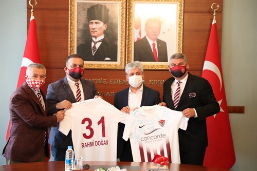 VALİ DOĞAN:SÜPER LİG'DE DE HATAYSPOR KALICI OLACAKTIR!