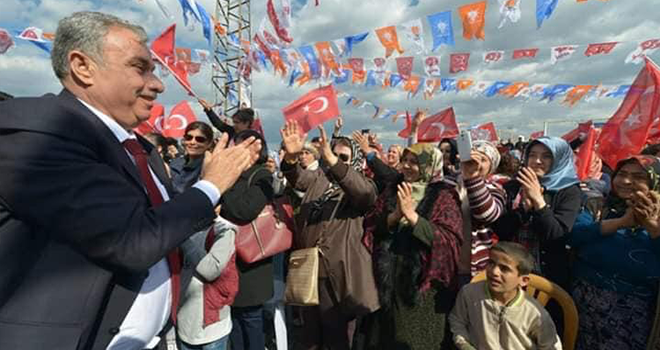 Başkan Adayı Yılmaz'ın Yüzü Güldü!