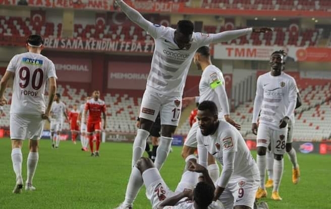 ATAKAŞ HATAYSPOR,ANTALYASPOR'U GOLE BOĞDU!