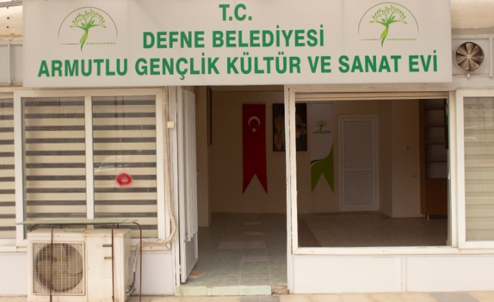 DEFNE BELEDİYESİNDEN GENÇLERE...