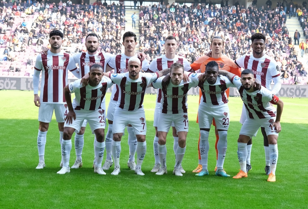 ATAKAŞ HATAYSPOR BEKLENENİ VEREMEDİ!