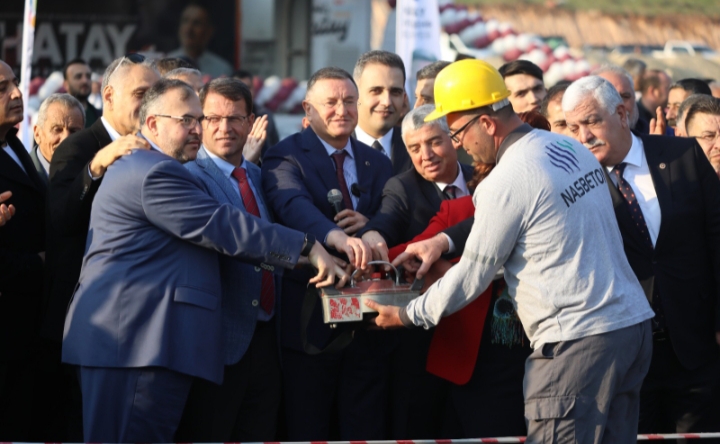 ANTAKYA SEBZE VE MEYVE HALİNİN TEMELİ ATILDI!