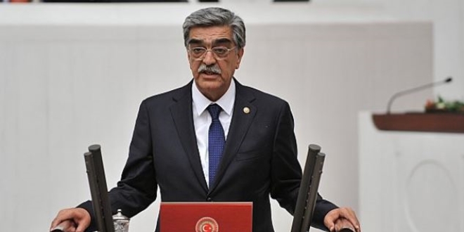 AHRAZOĞLU:Kaçak Sigara PKK'NIN Gelir Kaynağı!