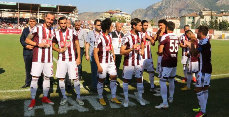 HATAYSPOR'DAN TARAFTARA BAYRAM HEDİYESİ!