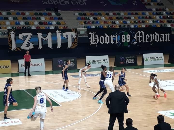 HATAY BÜYÜKŞEHİR BELEDİYESPOR BURUN FARKIYLA İZMİT'TEN ŞEN DÖNDÜ!