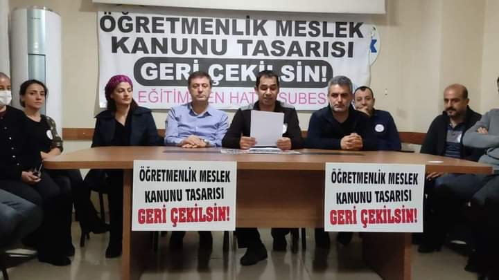 ÖĞRETMENLİK MESLEK KANUNU TASARISI DERHAL GERİ ÇEKİLMELİDİR!