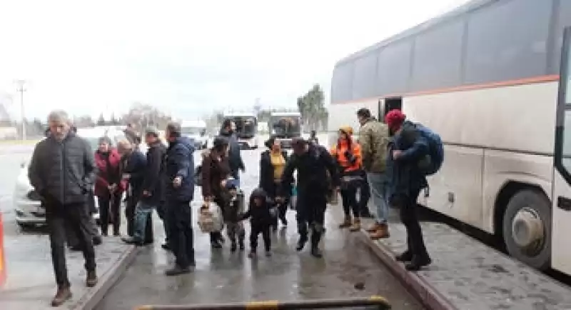 DEPREM BÖLGESİNDEN GÖÇ EDENLERİN SAYISI 2 MİLYON... 