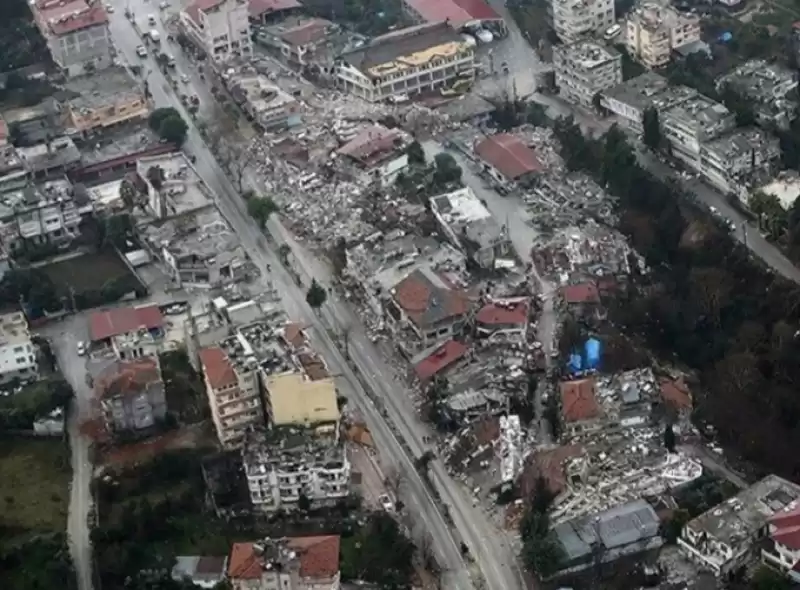 KALICI KONUTLAR HIZLA YÜKSELİYOR!