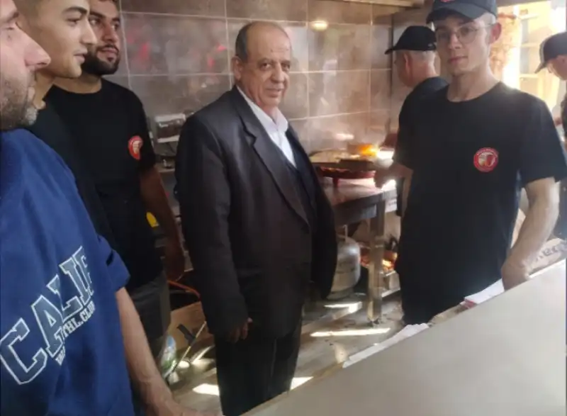 ATA DÖNER ESŞİZ LEZZETİYLE HİZMETİNİZDE!