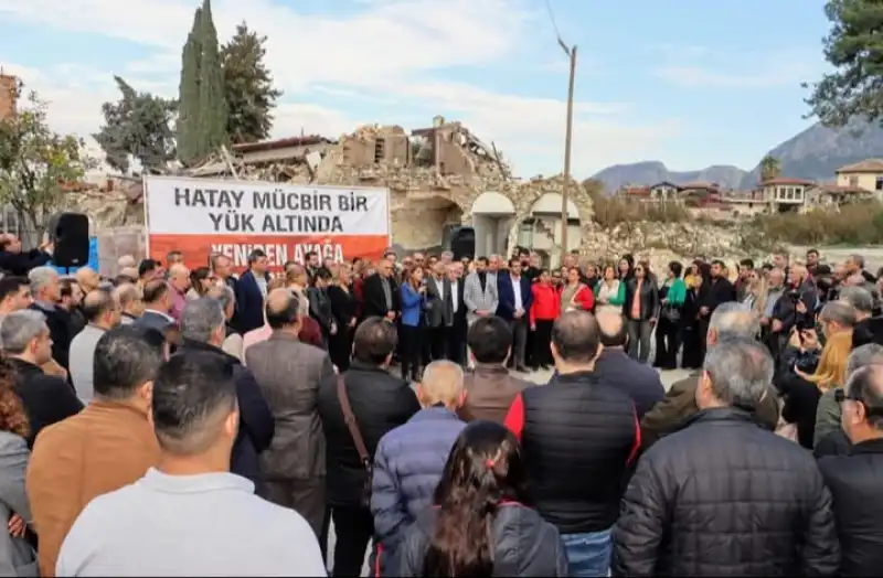 HATAY BU TUTUMU HAKETMİYOR!