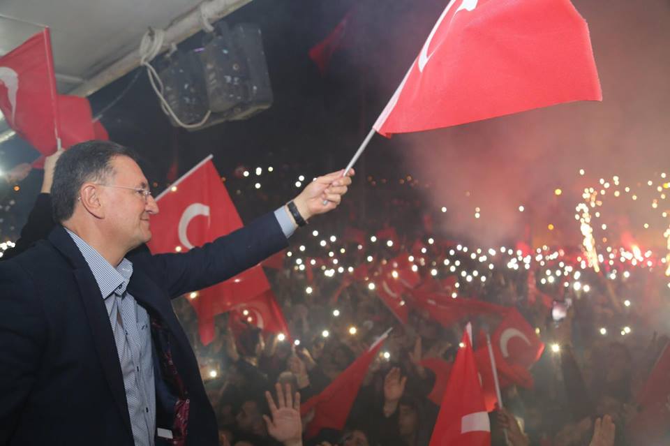 HATAY LÜTFÜ SAVAŞ'A GÜVEN OYU VERDİ!