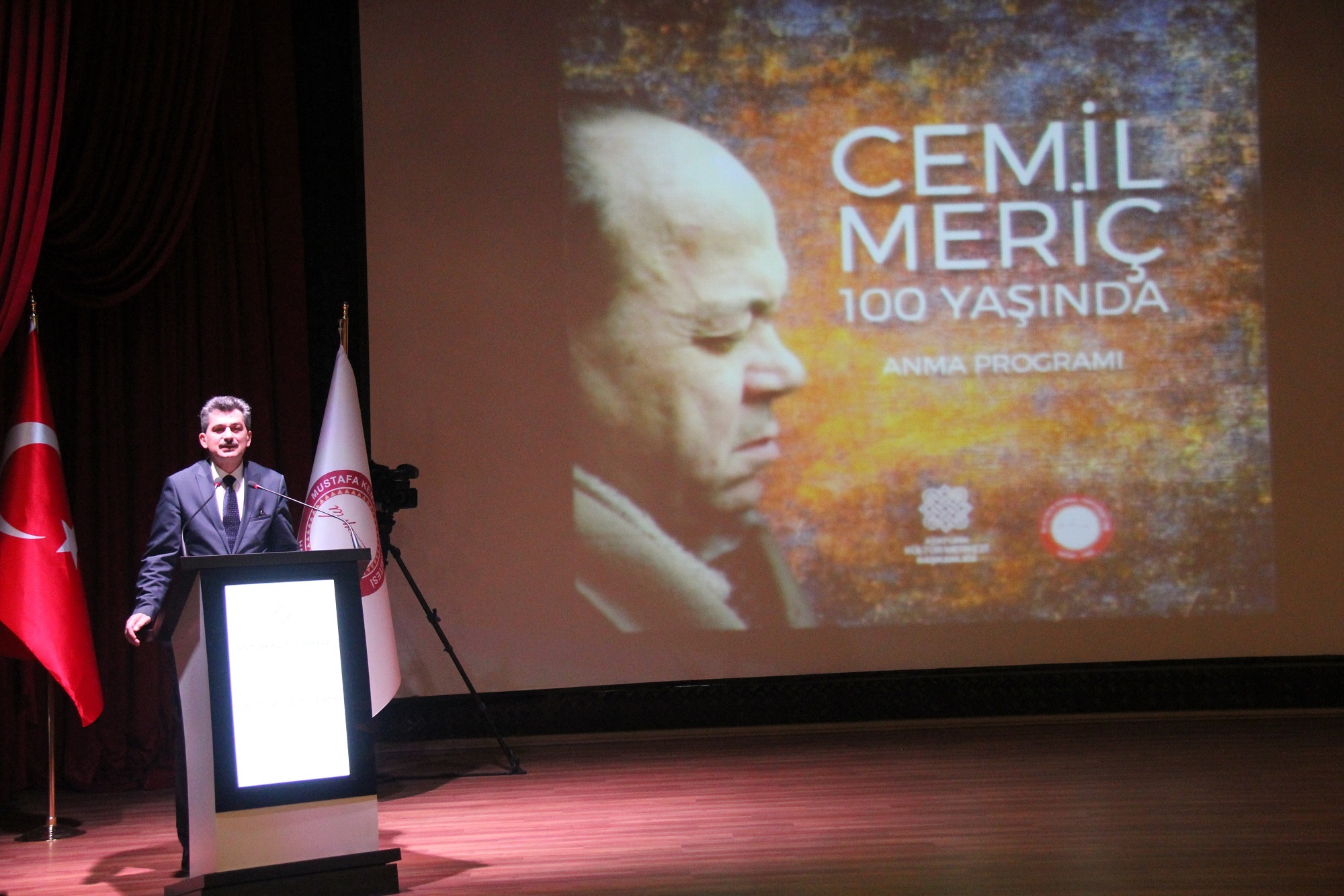 “CEMİL MERİÇ 100 YAŞINDA”