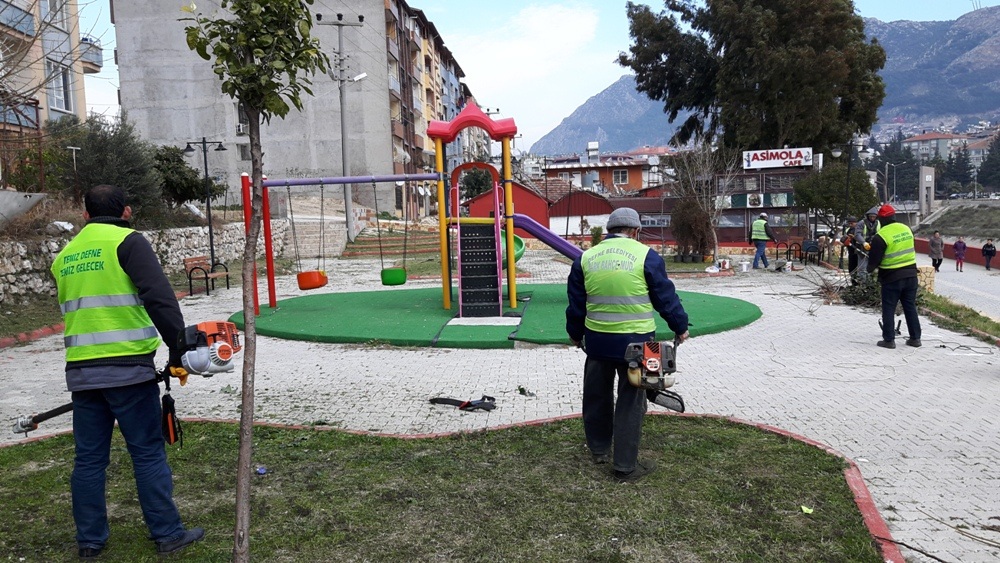 DEFNE'DE Daha Yeşil Bir Kent ve Her Mahalleye Park Çalışması!