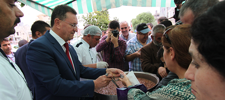 BİNLERCE VATANDAŞA AŞURE İKRAMI!