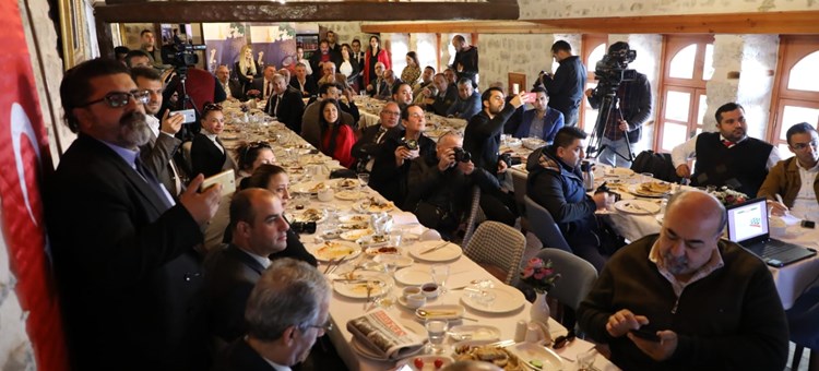 HATAY,İZMİR'DE ONUR KONUĞU OLACAK!